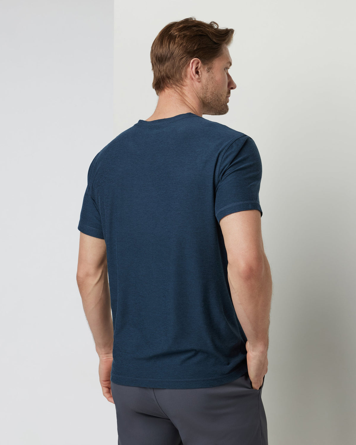 Strato Tech V-Neck Tee | Navy Heather