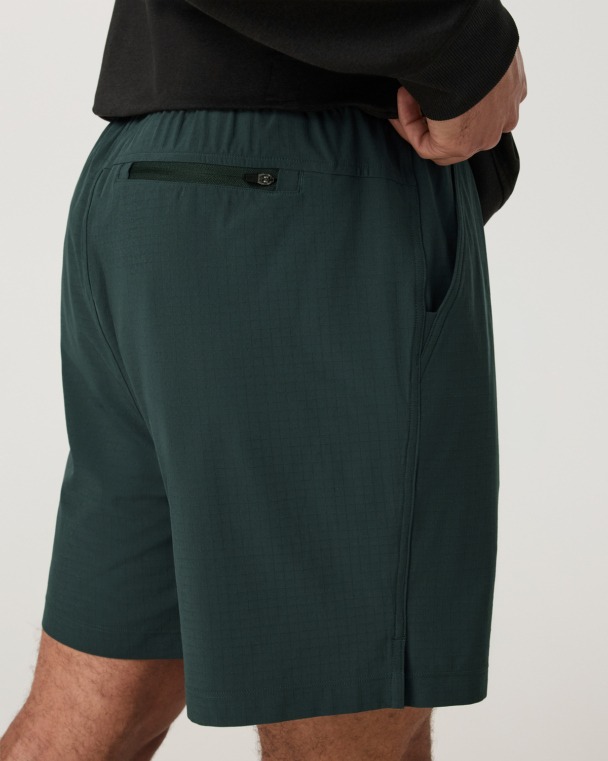 Vuori HardKore Short Lined 7" | Hemlock