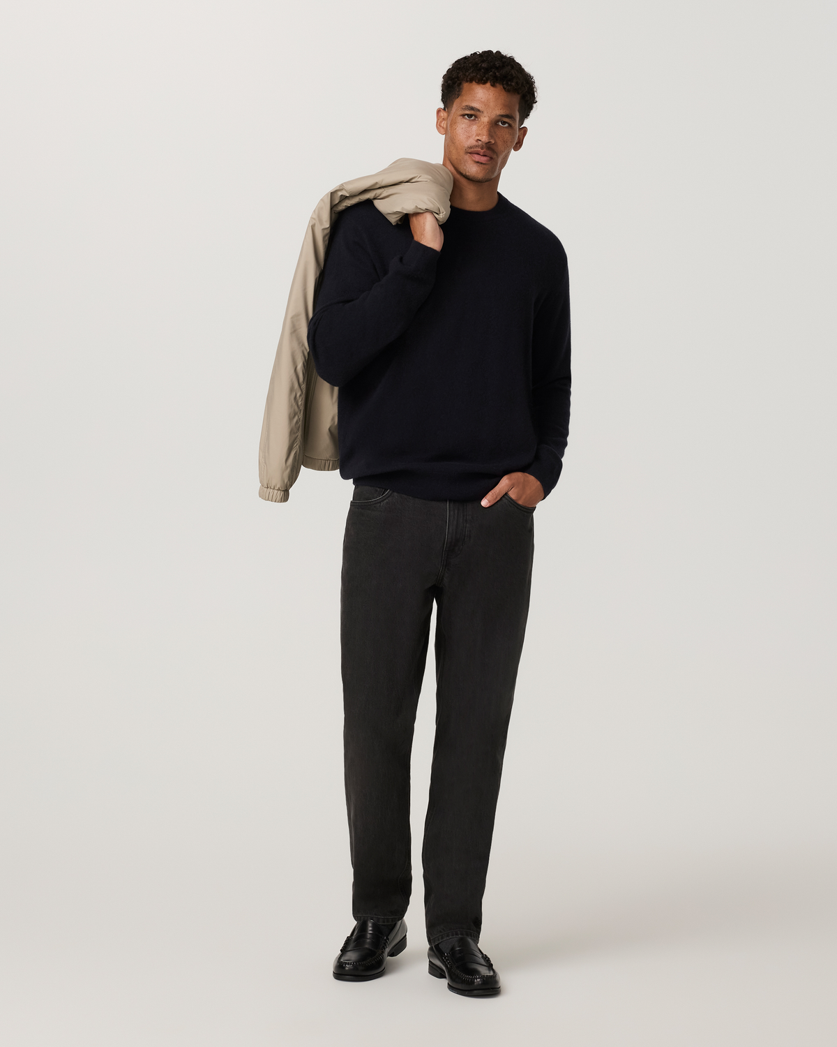 Vuori Vintage Jean Classic Fit 32" | Black Wash Denim
