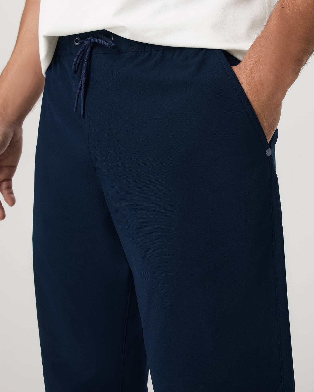 Vuori Meta™ Elastic Waist Pant Classic Fit 32" | Ink