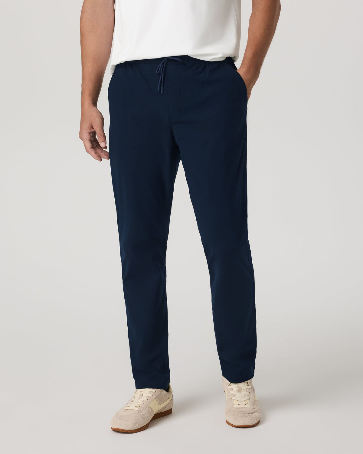 Vuori Meta™ Elastic Waist Pant Classic Fit 32" | Ink