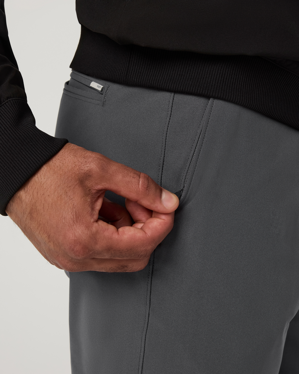 Vuori Meta™ Trouser Classic Fit 30" | Dark Pewter