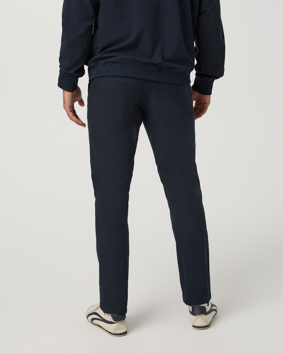 Vuori Meta™ Trouser Athletic Slim Fit 30" | Ink