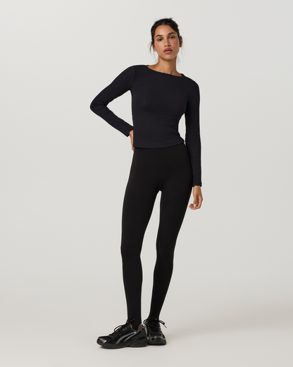 Long Sleeve Pose Subtle Scoop | Solid Black