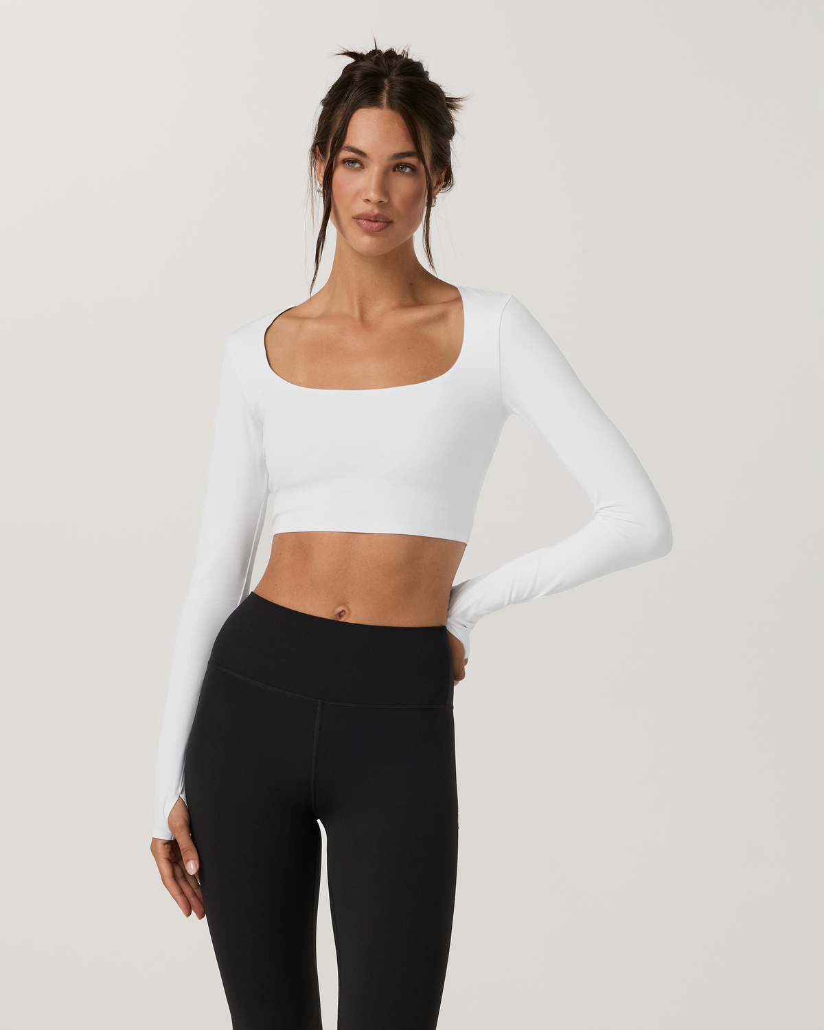 Vuori AllTheFeels™ Long Sleeve Scoop Top | White