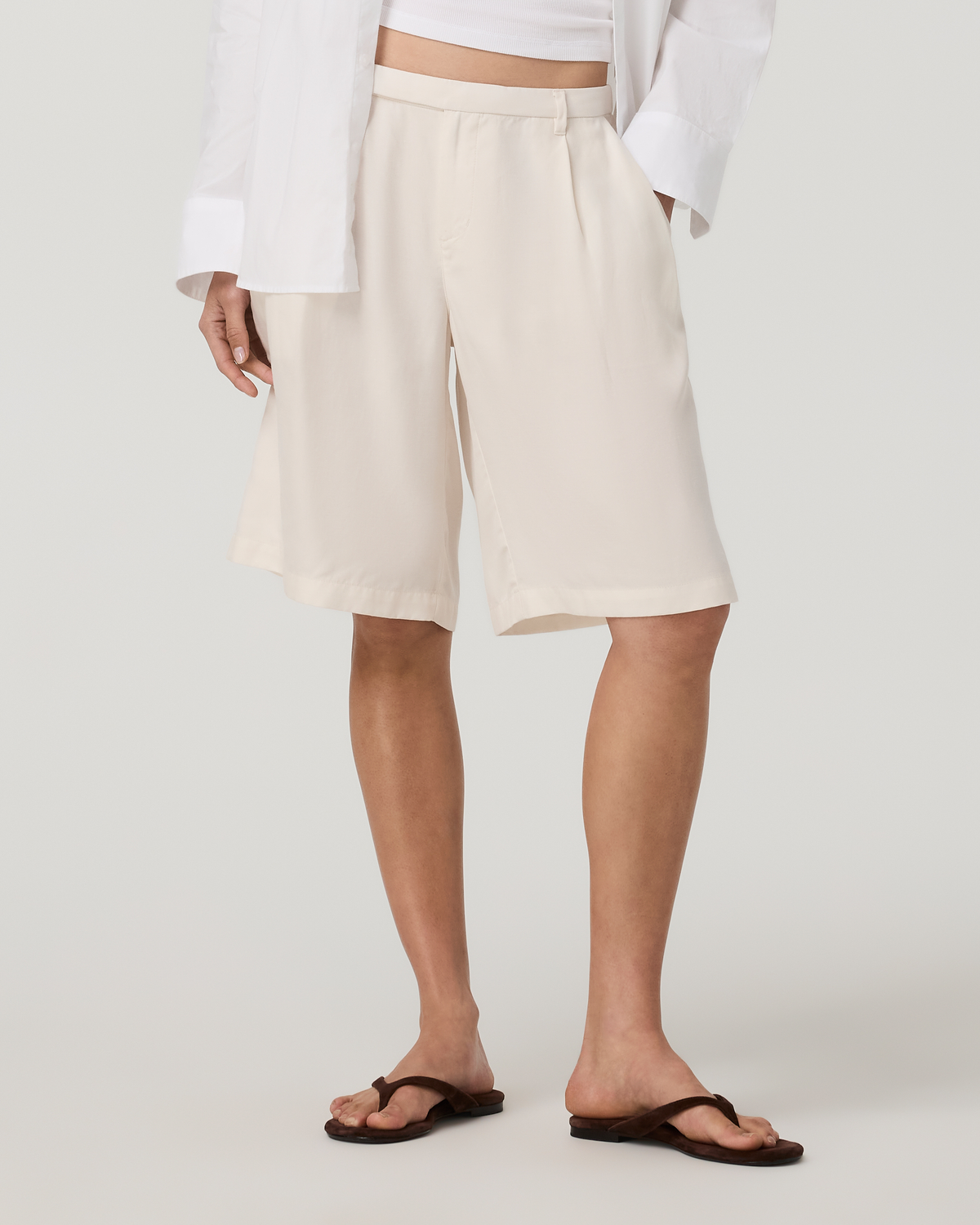 Trestles Low Slung Trouser Short | Natural