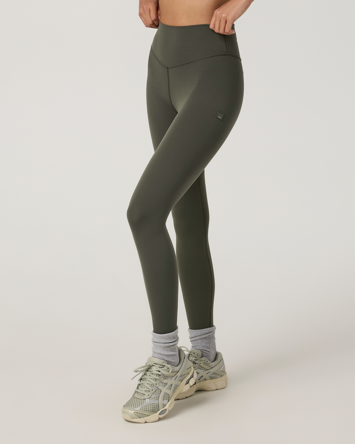Vuori AllTheForm™ Legging - Short | Army