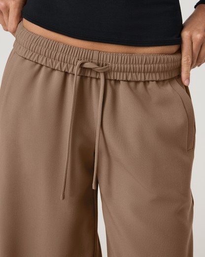 Sander Elastic Waist Trouser - Short | Dark Trench