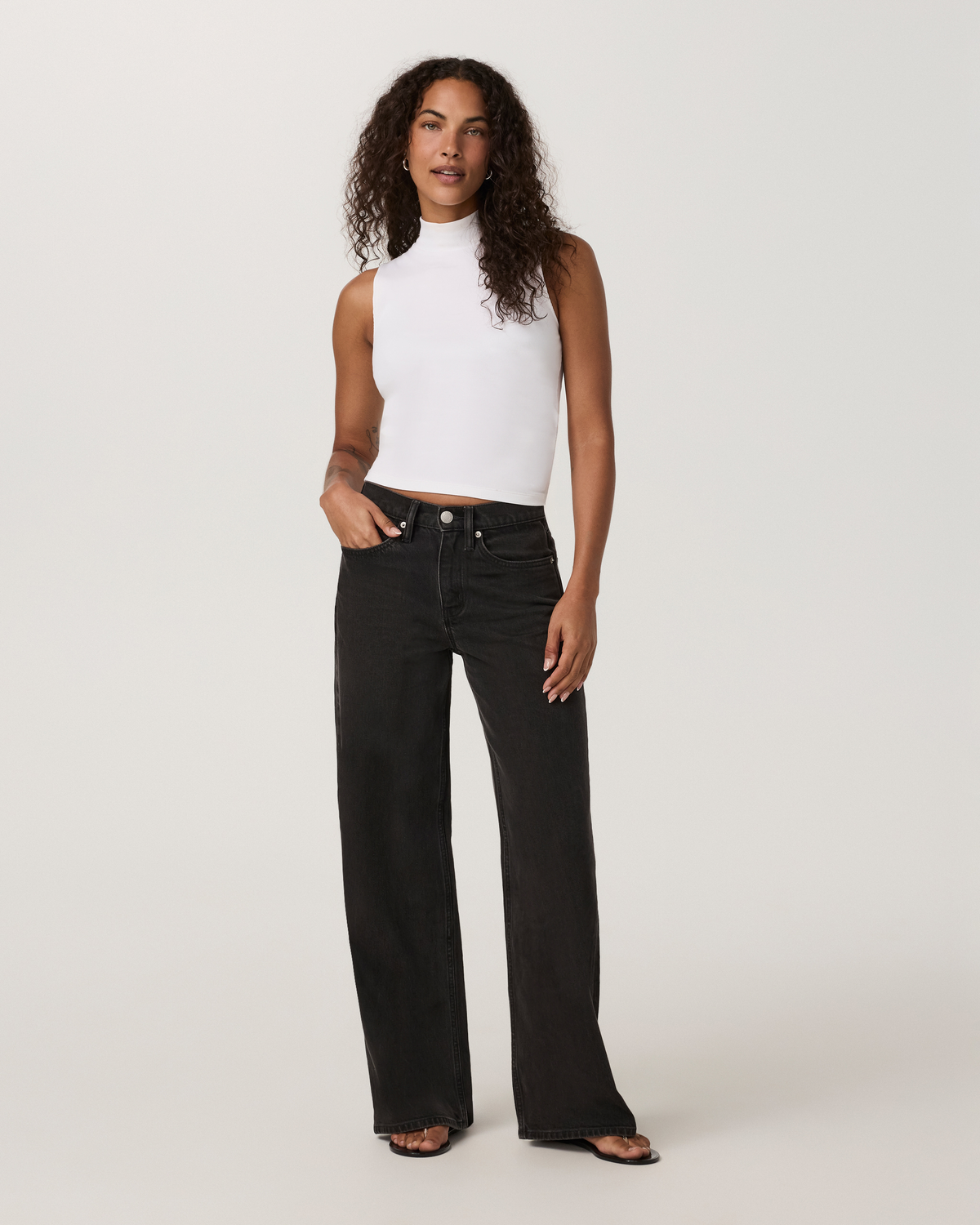 Women's Vuori Vintage Wideleg Jean 30" | Black Wash Denim